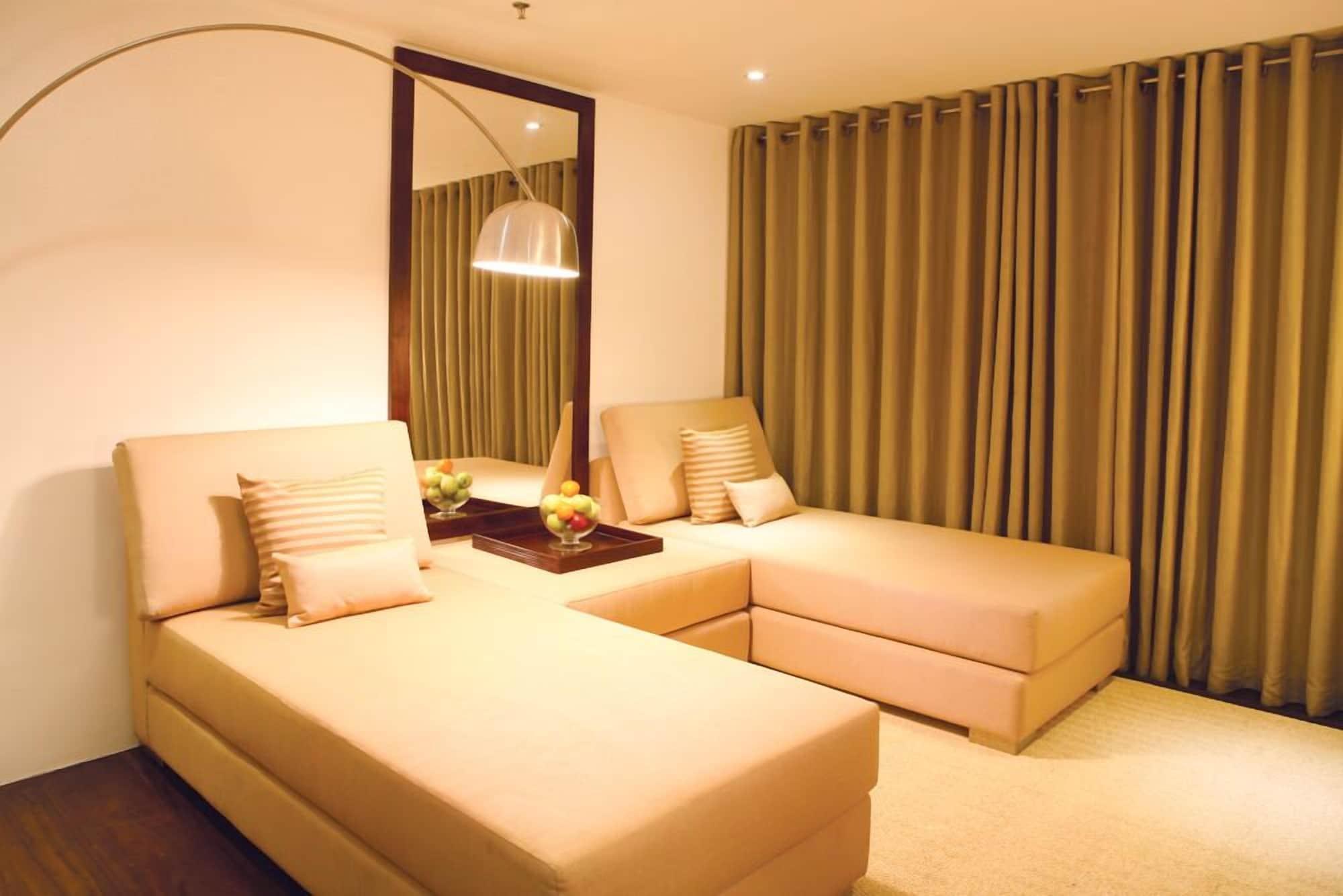 Michelle Boutique Hotel บาลาปิตียา ภายนอก รูปภาพ
