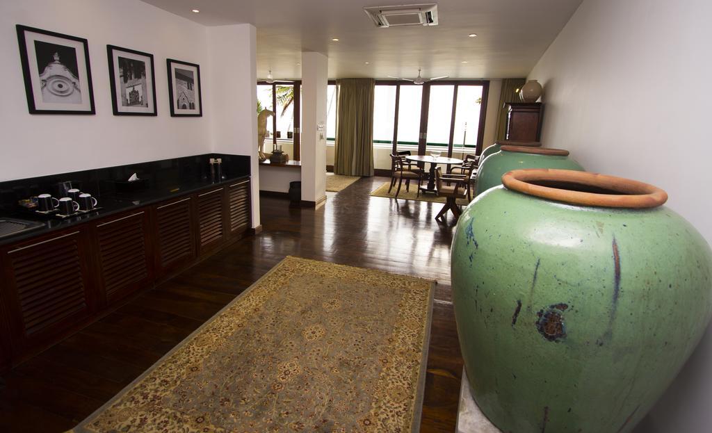 Michelle Boutique Hotel บาลาปิตียา ภายนอก รูปภาพ